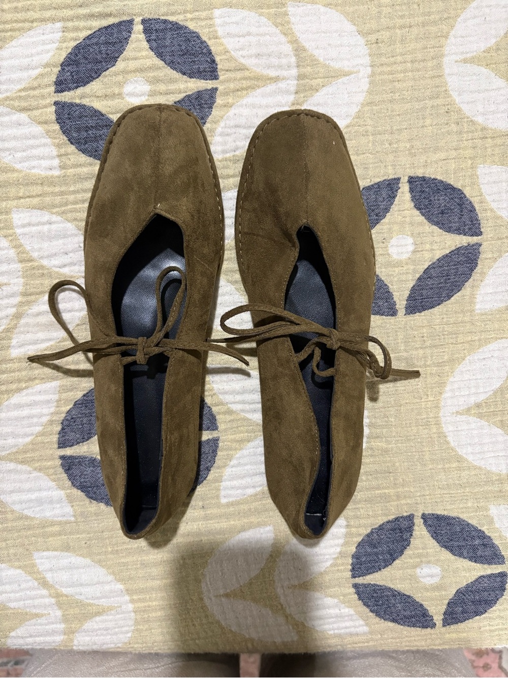 Women's Olive Suede Lace-Up Flats